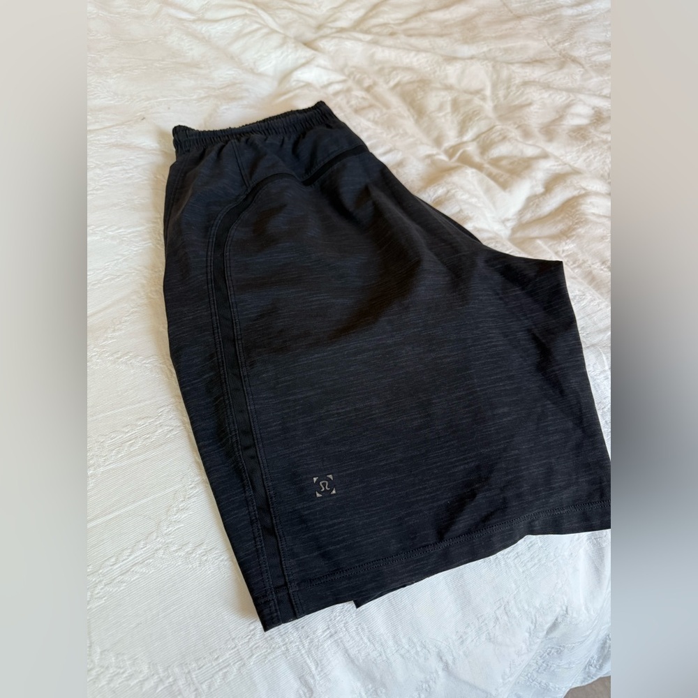 Lululemon Pace Breaker Short with Liner - 7” - Deep Coal Black - M